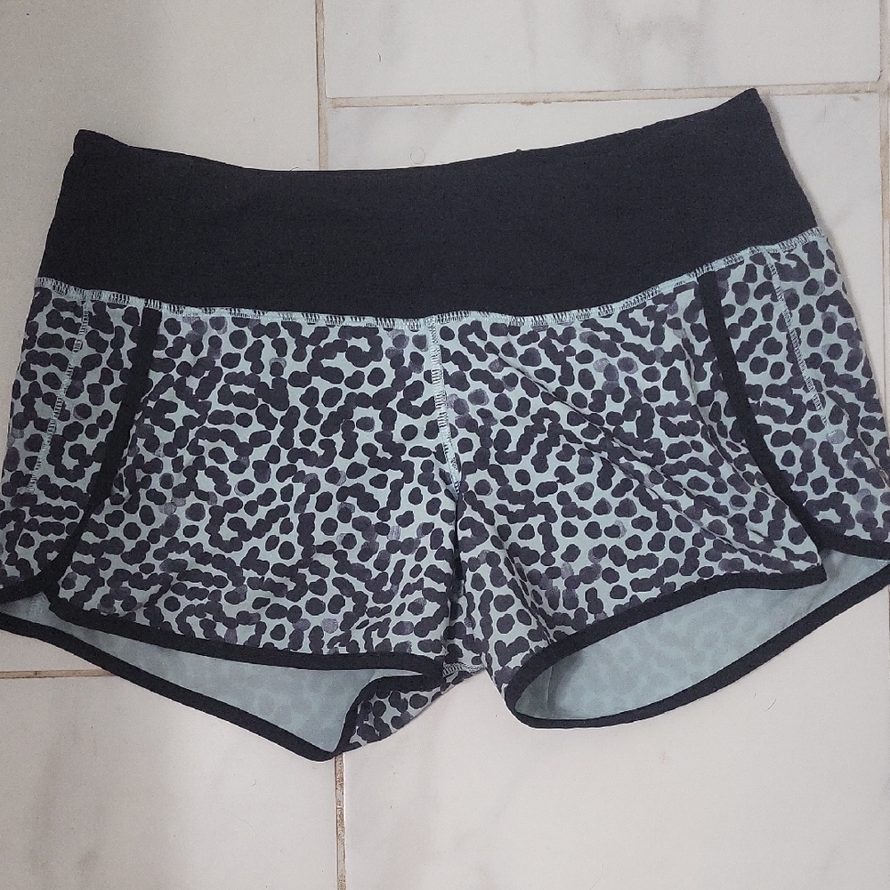 Lululemon Black and Light Green Patterned Shorts